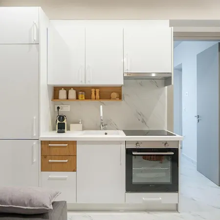 Agora Luxury ليكسوري