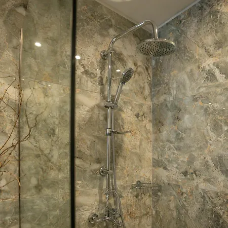 Agora Luxury * ليكسوري