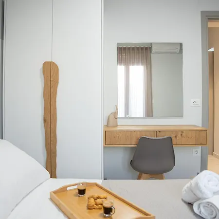 Agora Luxury ليكسوري